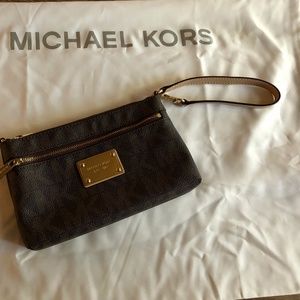 Michael Kors Zip Pouch